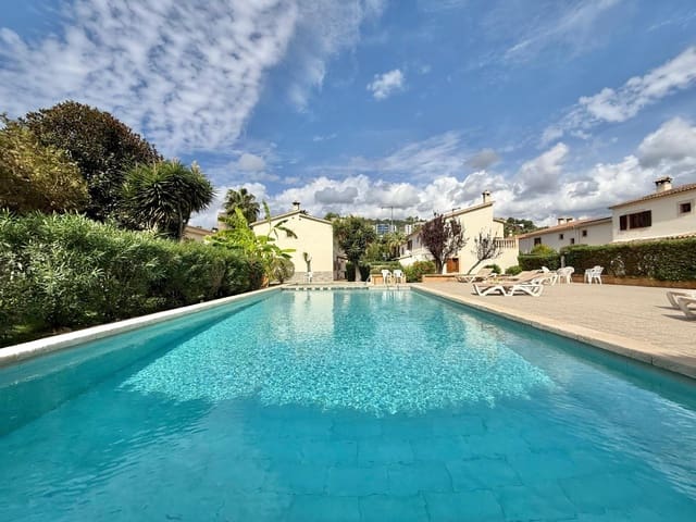 2 quarto Moradia Geminada para venda em Santa Ponsa, Calvià com piscina - 650 000 € (Ref: 9269825)