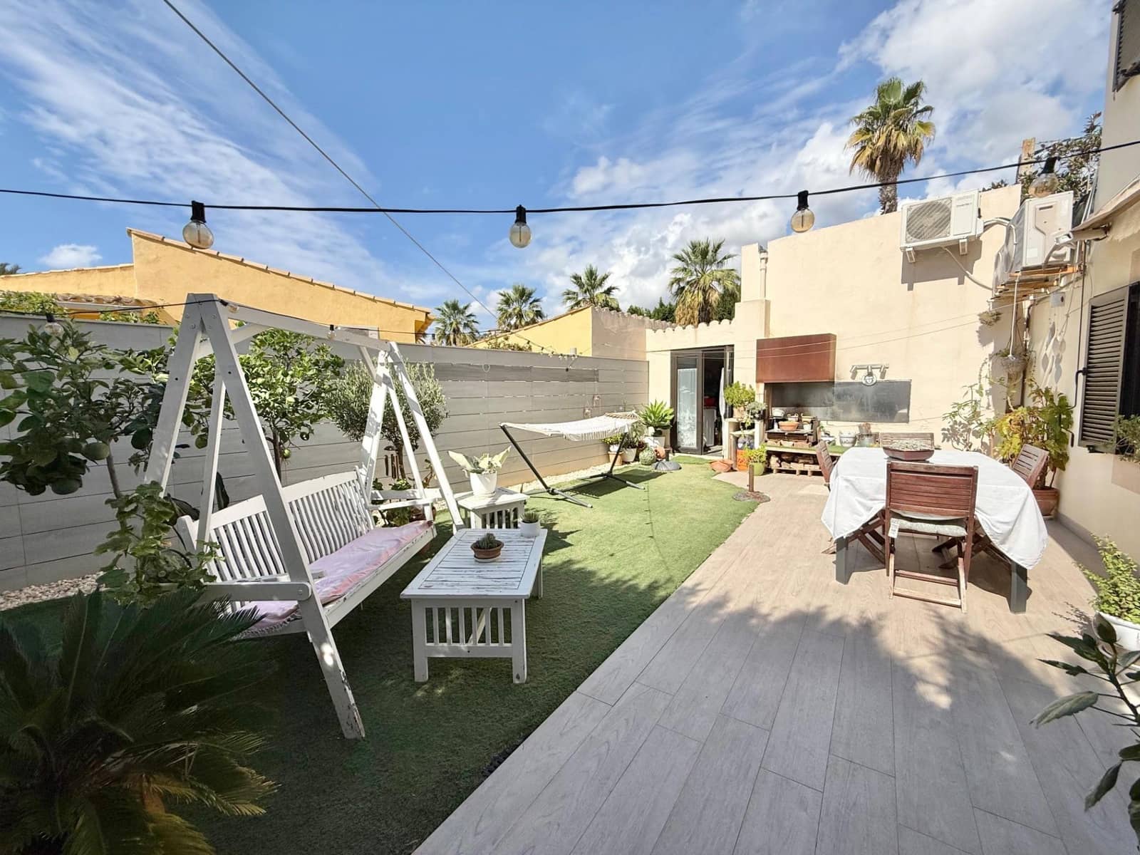 2 soveværelse Semi-Rækkehus til salg i Santa Ponsa med swimmingpool - € 650.000 (Ref: 9269825)