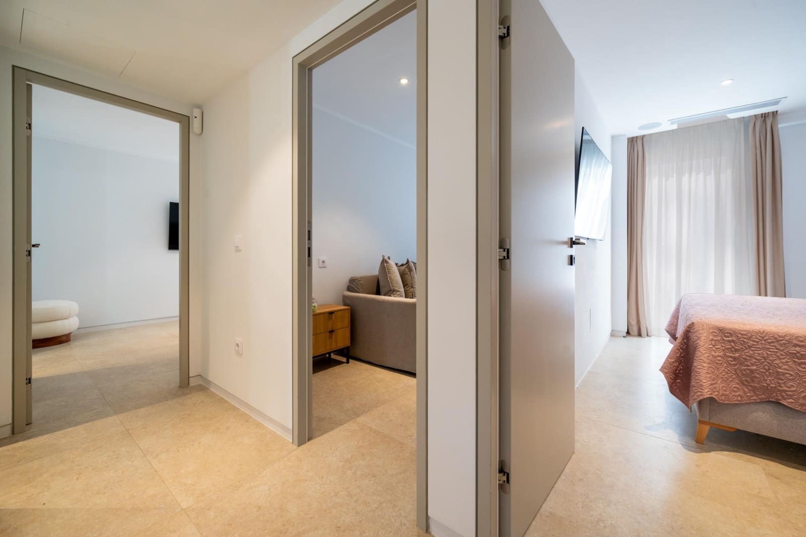 3 bedroom Apartment for rent in Peguera / Paguera with garage - € 3,500 (Ref: 9294429)