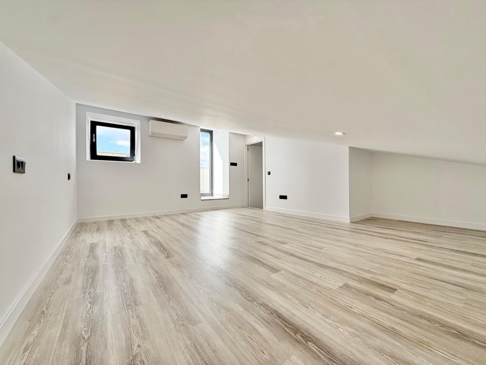 3 soverom Rekkehus til salgs i Palma de Mallorca med svømmebasseng - € 795 000 (Ref: 9294430)