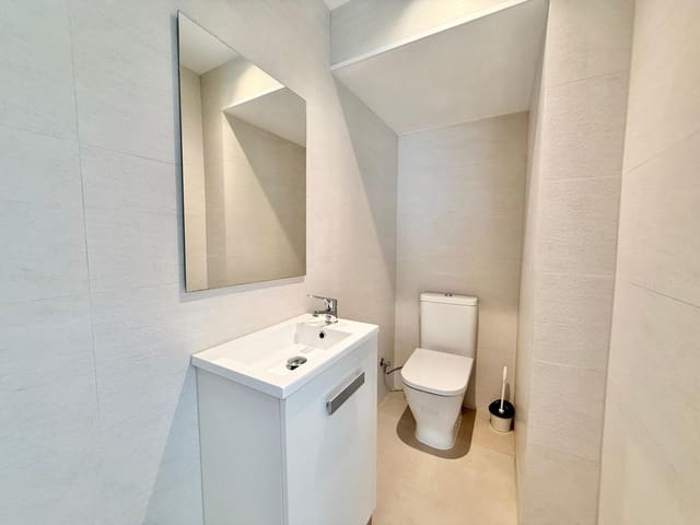2 slaapkamer Rijtjeshuis te huur in Palma de Mallorca met zwembad - € 3.200 (Ref: 9294430)