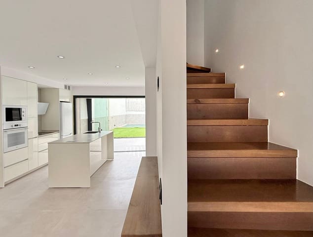 2 slaapkamer Rijtjeshuis te huur in Palma de Mallorca met zwembad - € 3.200 (Ref: 9294430)