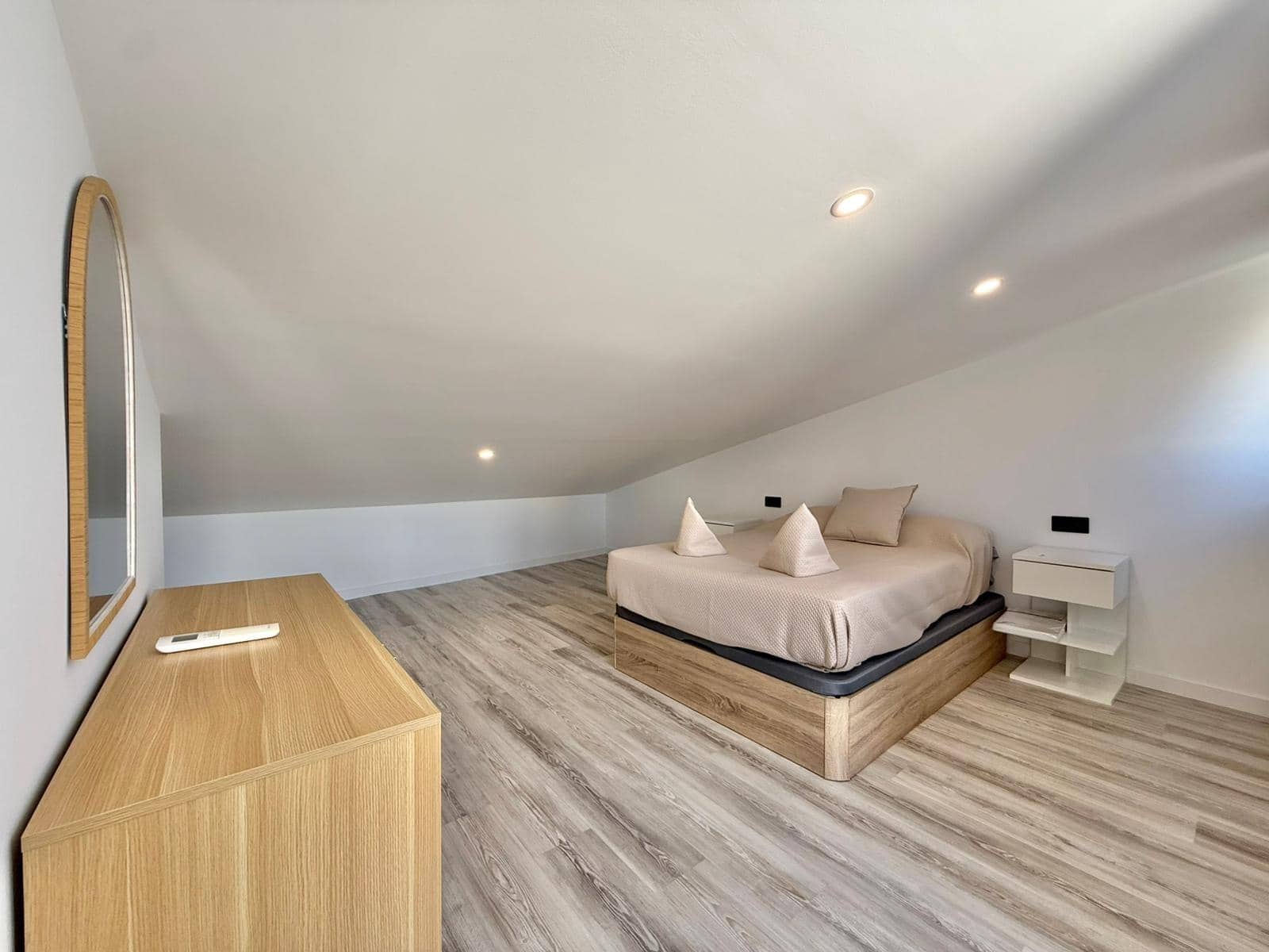 3 bedroom Terraced Villa for rent in Palma de Mallorca with pool - € 3,200 (Ref: 9294430)