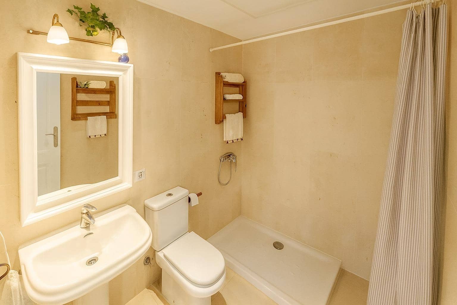 4 quarto Moradia para venda em Puig de Ros com piscina garagem - 1 225 000 € (Ref: 9296971)