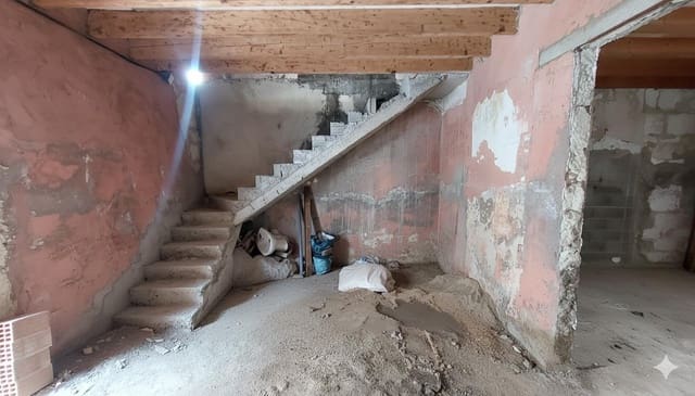 5 bedroom Apartment for sale in Manacor - € 380,000 (Ref: 9310961)