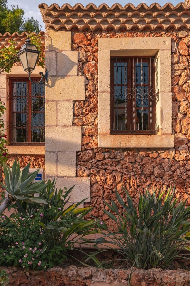 5 soveværelse Villa til salg i Costa de los Pinos med swimmingpool garage - € 2.400.000 (Ref: 9347424)