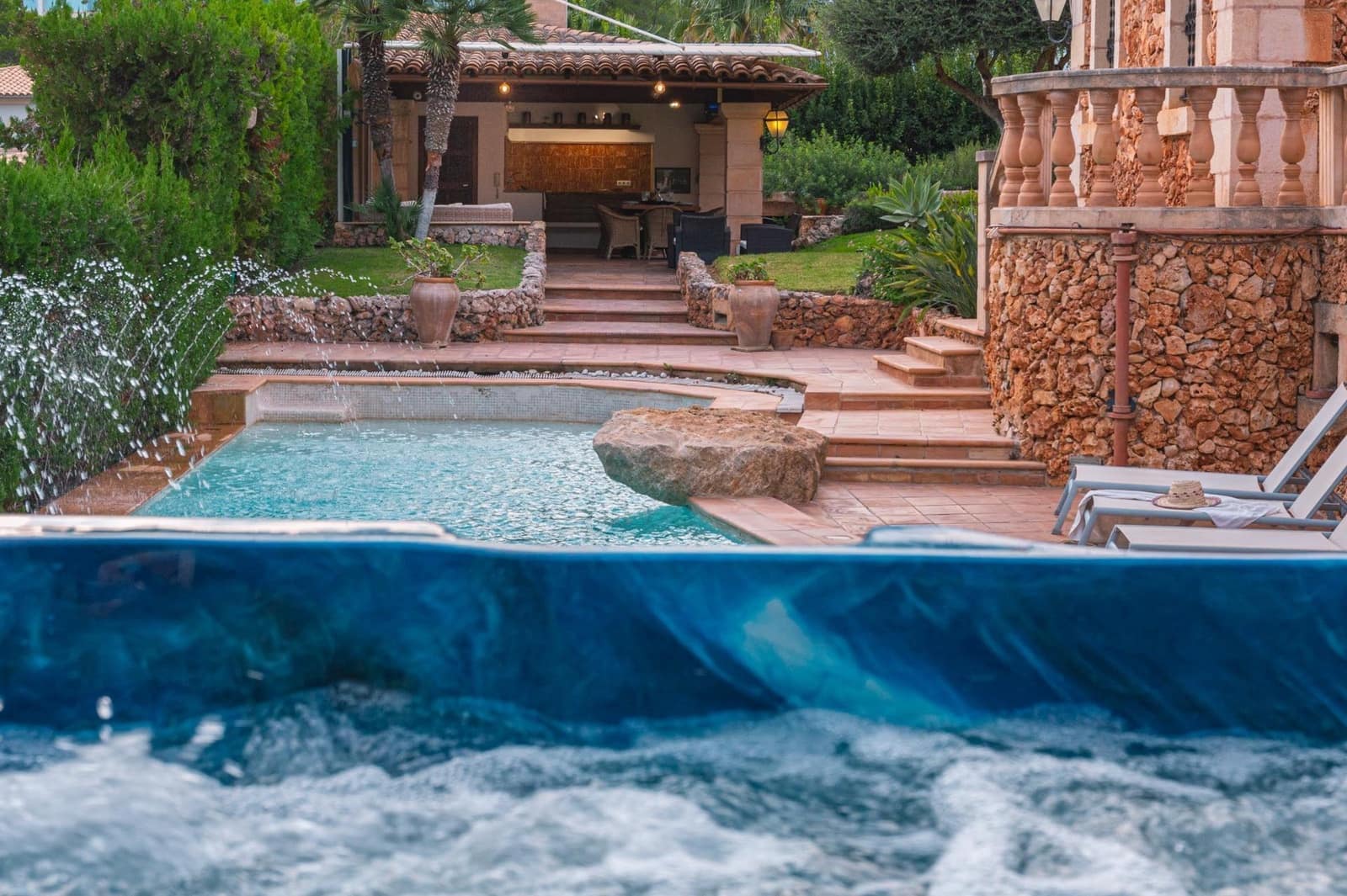 5 soveværelse Villa til salg i Costa de los Pinos med swimmingpool garage - € 2.400.000 (Ref: 9347424)