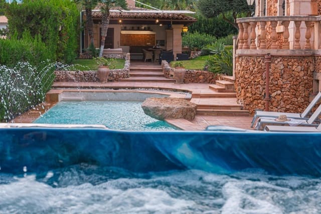 5 soveværelse Villa til salg i Costa de los Pinos, Son Servera med swimmingpool garage - € 2.400.000 (Ref: 9347424)