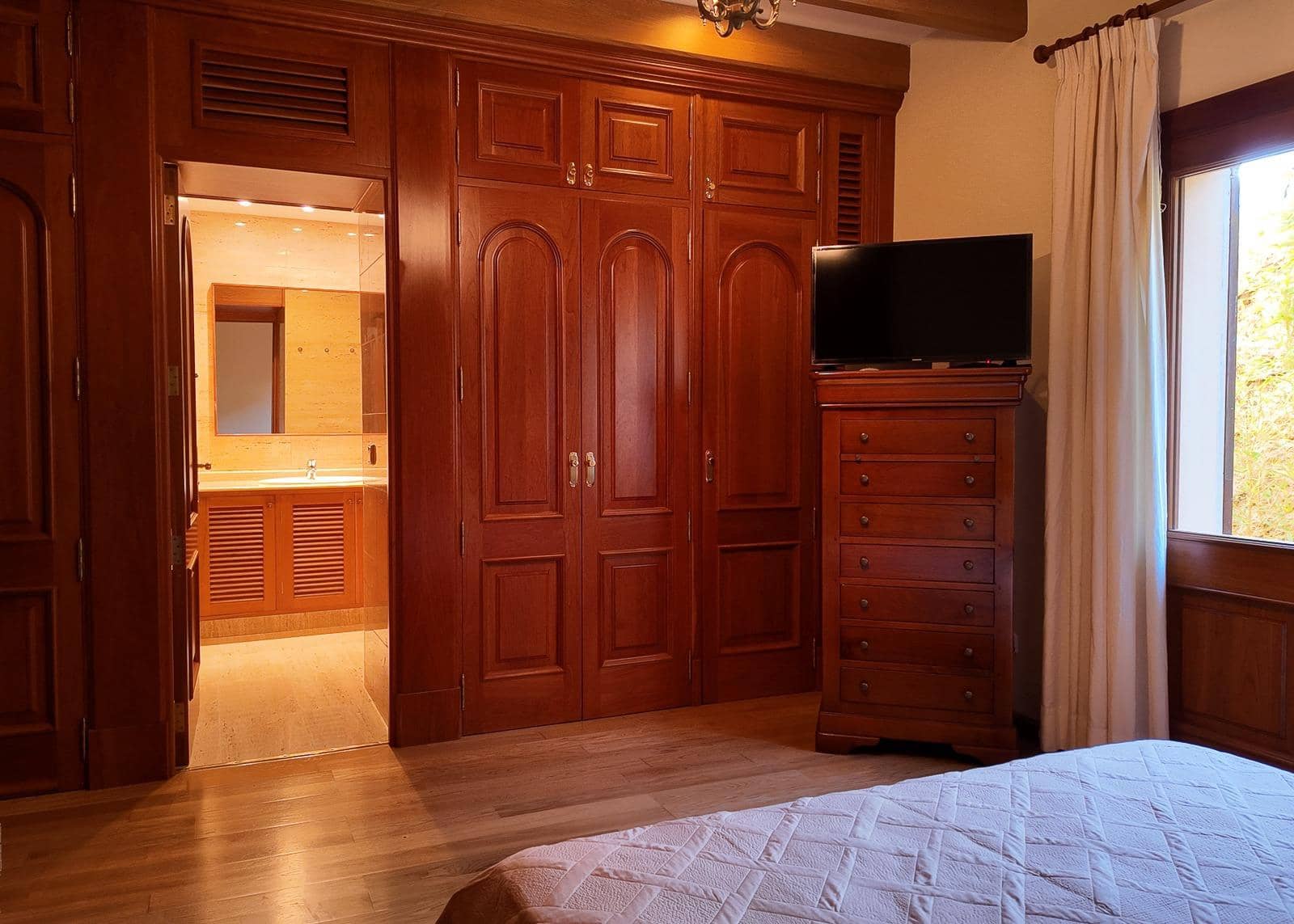 5 soveværelse Villa til salg i Valldemosa med swimmingpool garage - € 3.700.000 (Ref: 9353684)