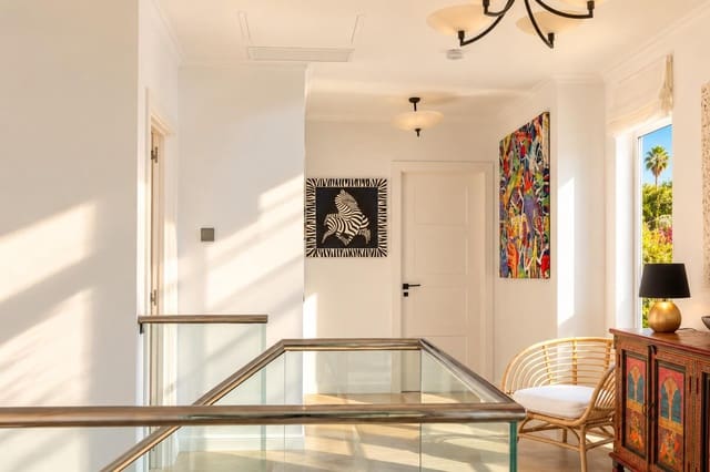 5 bedroom Villa for sale in Costa de la Calma, Calvià with pool garage - € 3,750,000 (Ref: 9355933)
