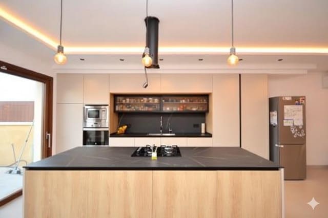 3 Zimmer Villa zu verkaufen in Santa María del Camí mit Pool Garage - 950.000 € (Ref: 9388010)