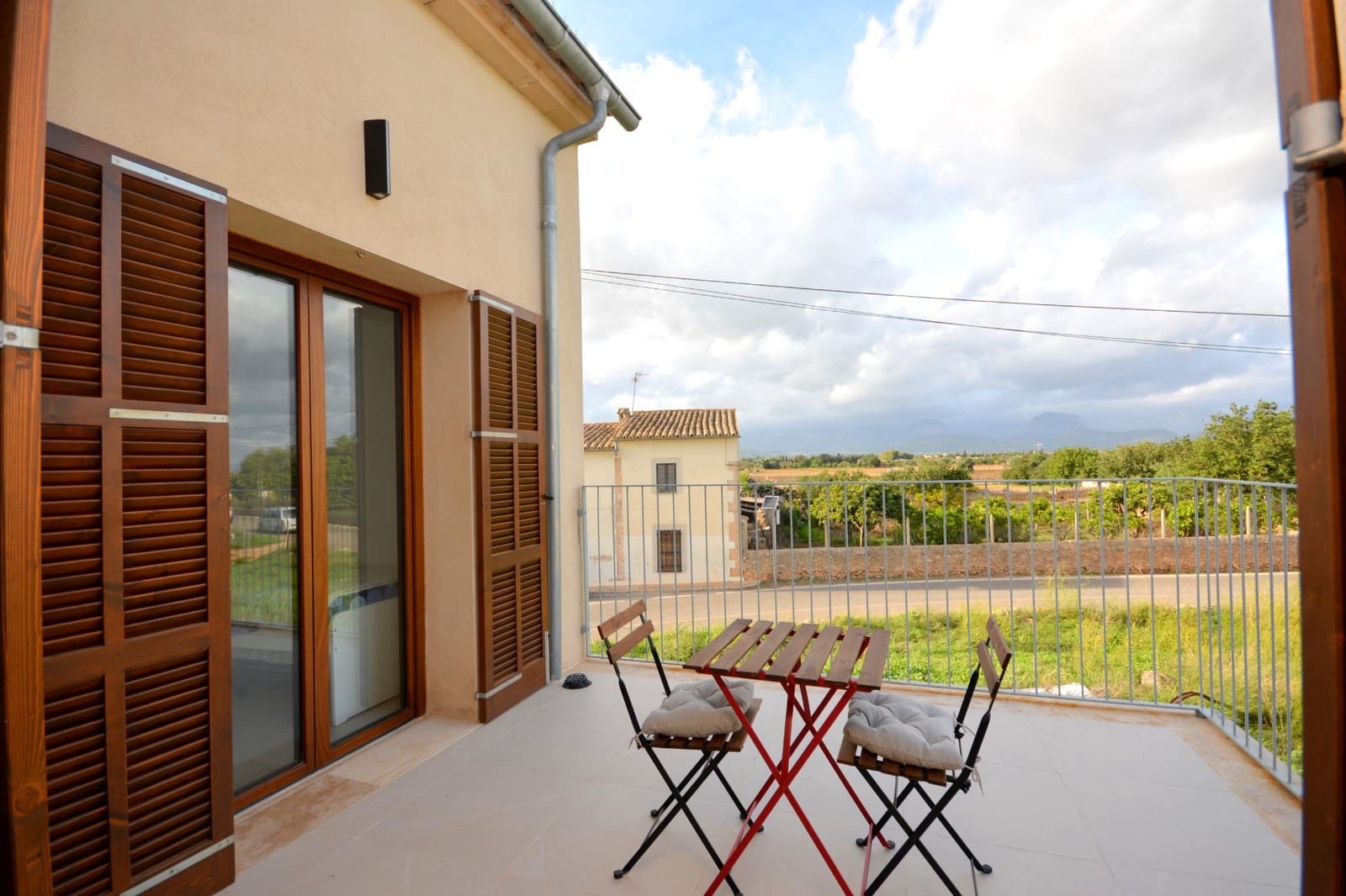 3 sypialnia Willa na sprzedaż w Santa Maria del Cami z basenem garażem - 850 000 € (Ref: 9388010)