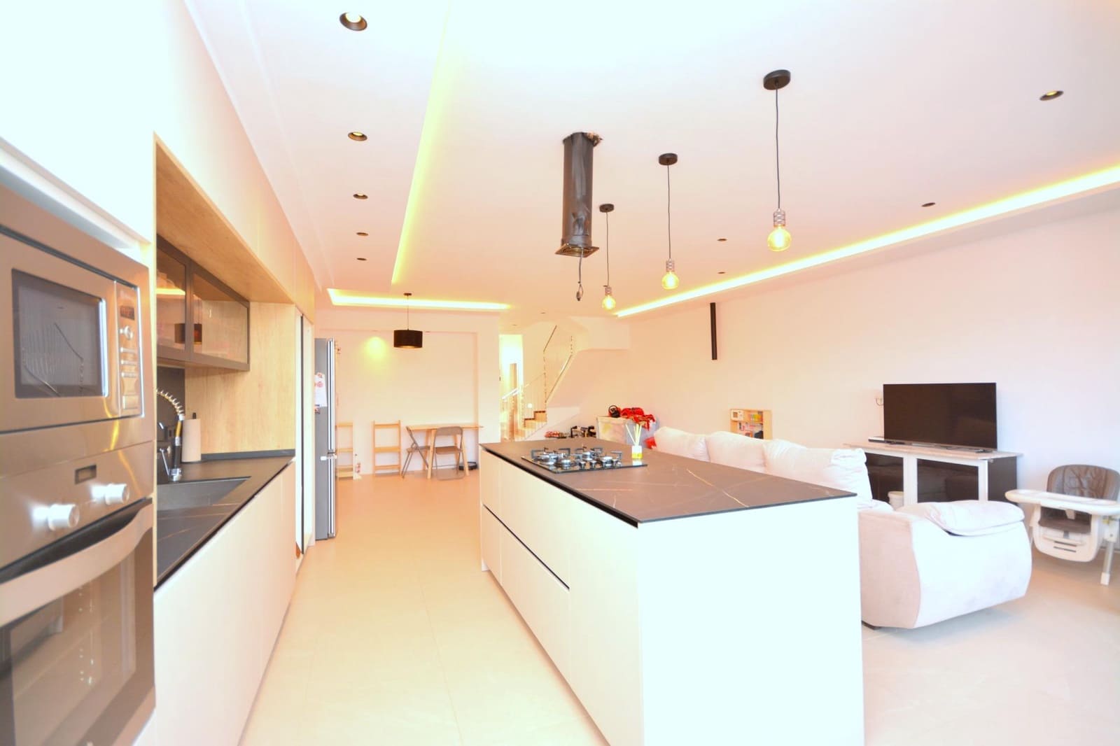 3 bedroom Villa for sale in Santa Maria del Cami with pool garage - € 825,000 (Ref: 9388010)