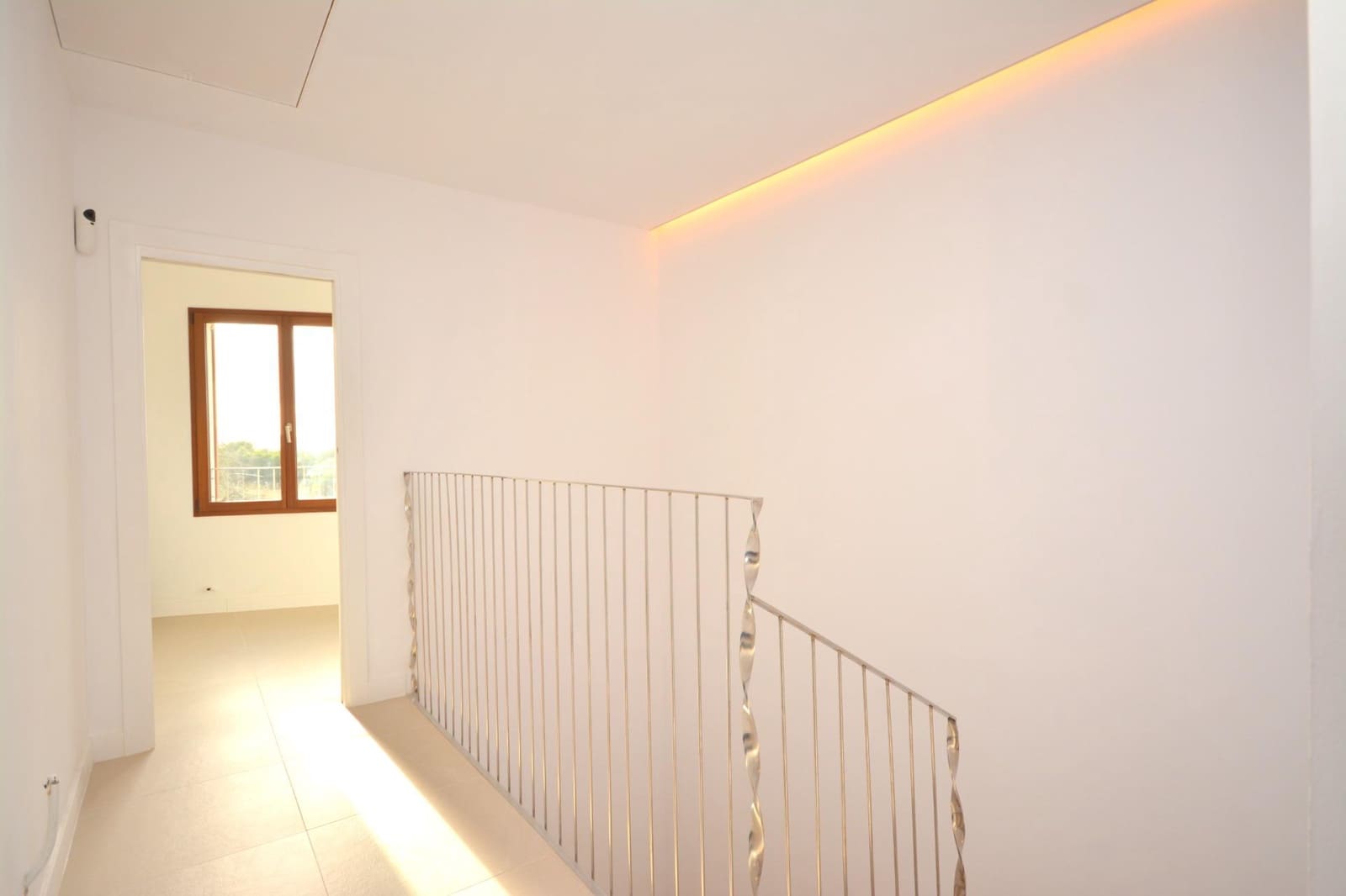 3 bedroom Villa for sale in Santa Maria del Cami with pool garage - € 825,000 (Ref: 9388010)