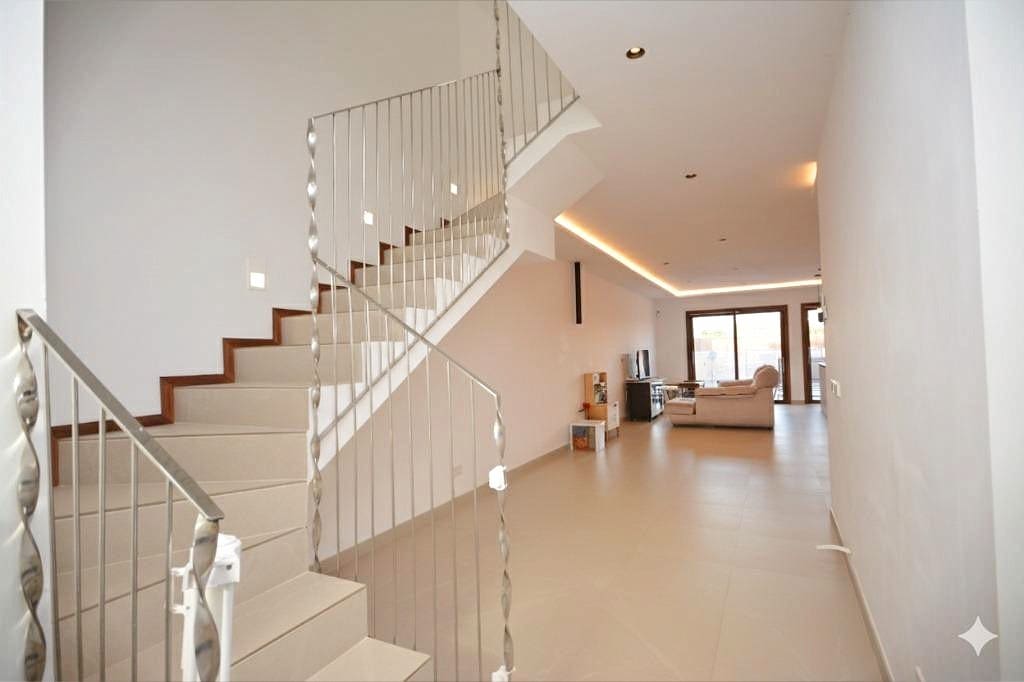 3 bedroom Villa for sale in Biniali with pool garage - € 750,000 (Ref: 9388010)