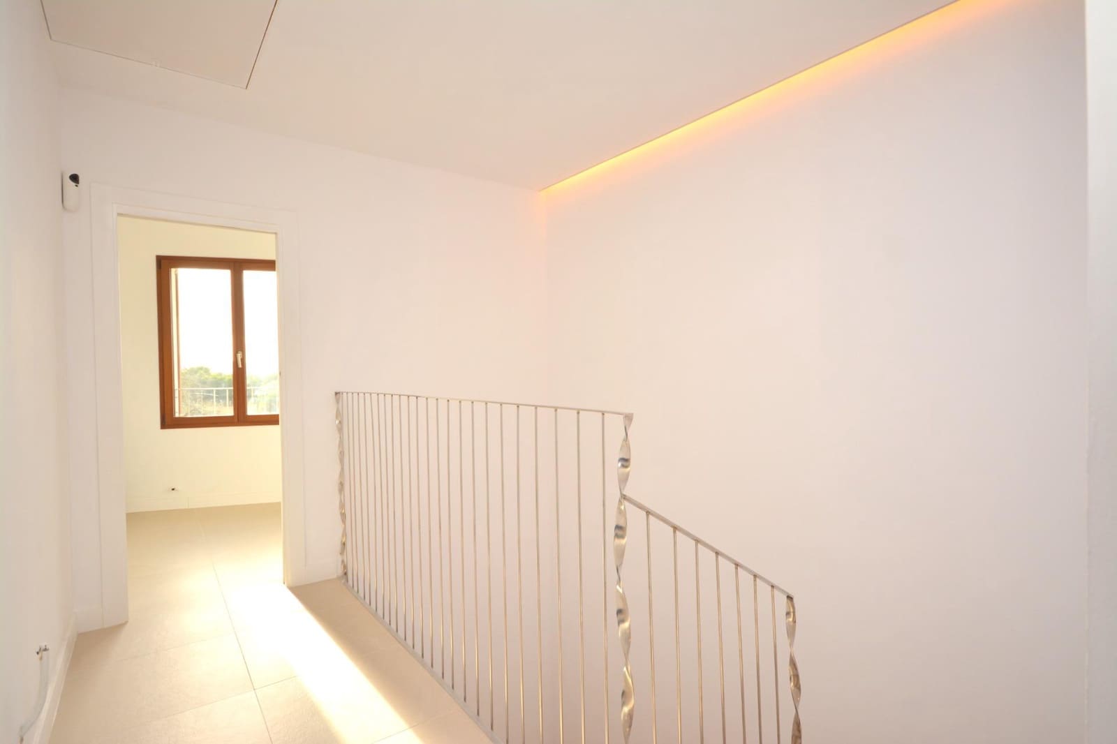 3 bedroom Villa for sale in Biniali with pool garage - € 750,000 (Ref: 9388010)