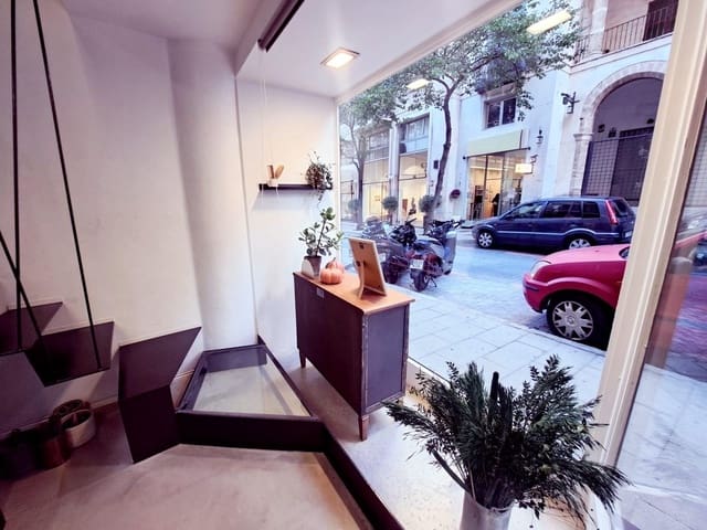Commercial for sale in Cort, Palma de Mallorca - € 45,000 (Ref: 9388011)