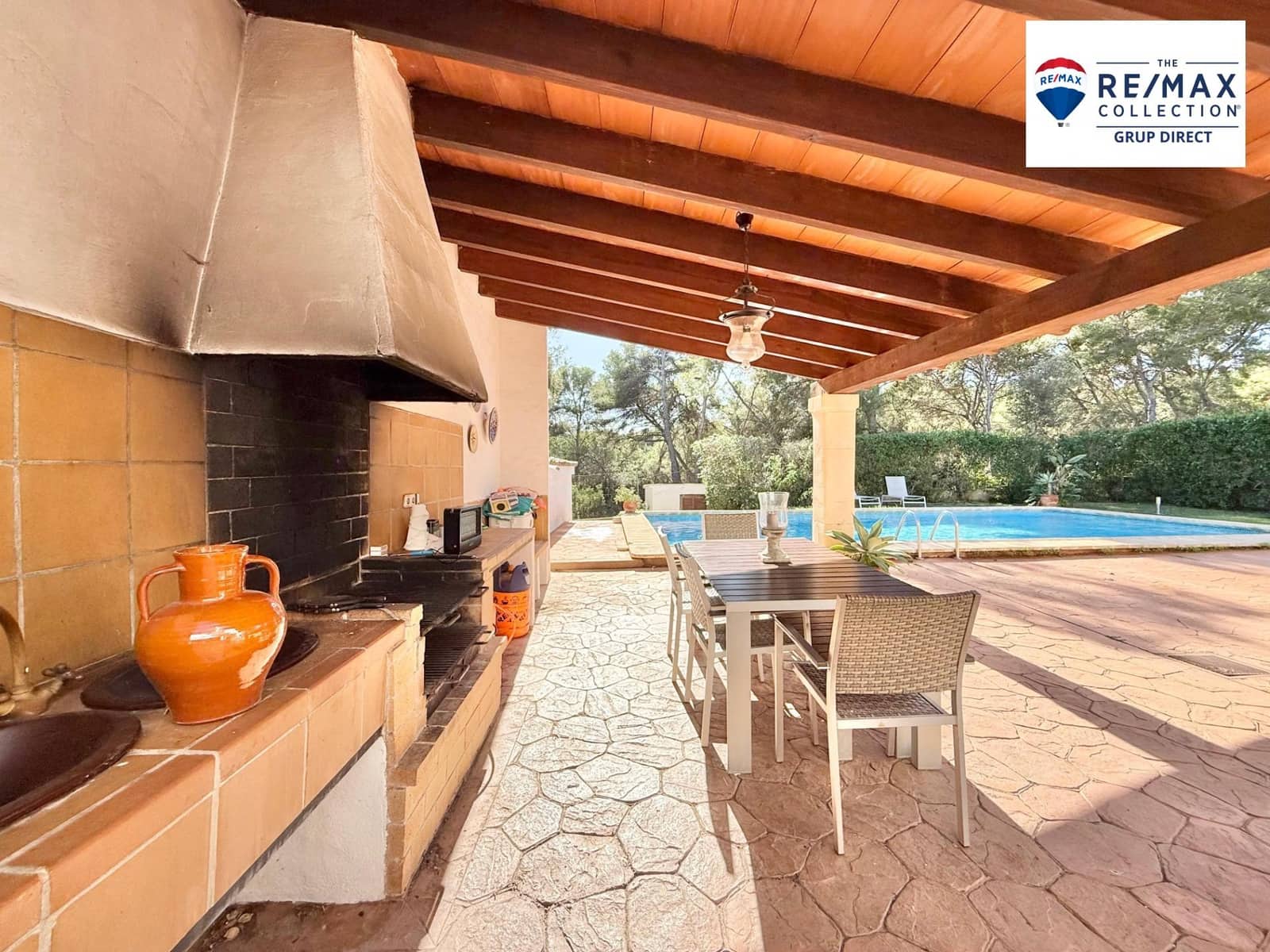 4 bedroom Villa for sale in Santa Ponsa with pool garage - € 1,950,000 (Ref: 9390973)