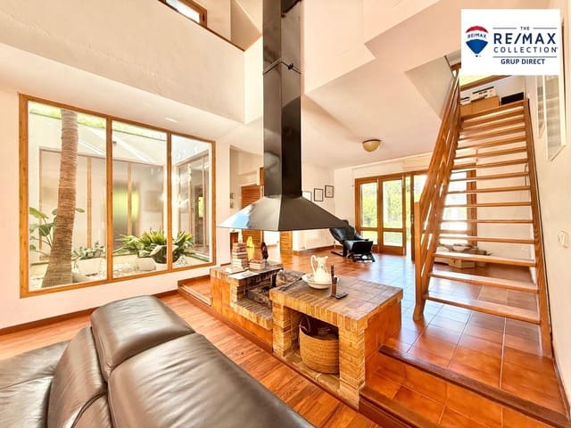 4 Zimmer Villa zu verkaufen in Santa Ponsa, Calvià mit Pool Garage - 1.950.000 € (Ref: 9390973)