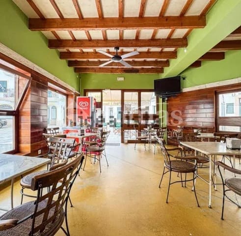 Business for sale in El Migjorn Gran / Es Migjorn Gran - € 950,000 (Ref: 9417650)