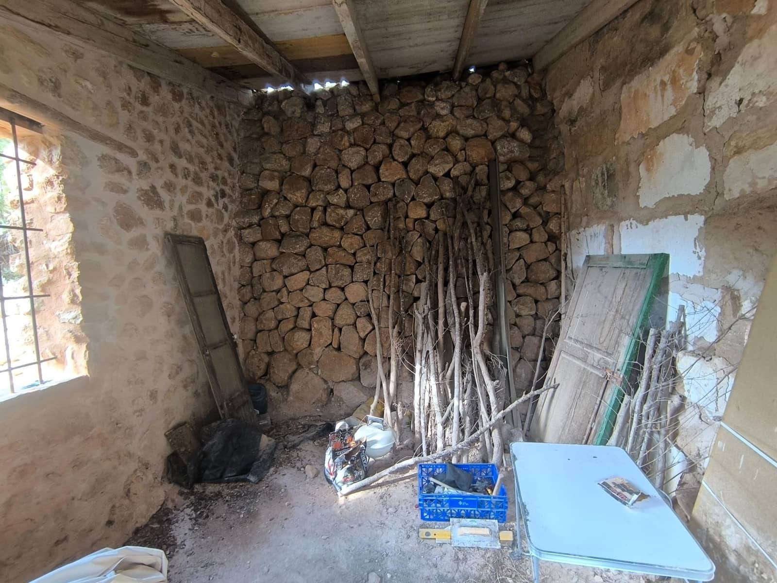 1 bedroom Finca/Country House for sale in Andratx - € 128,000 (Ref: 9417651)