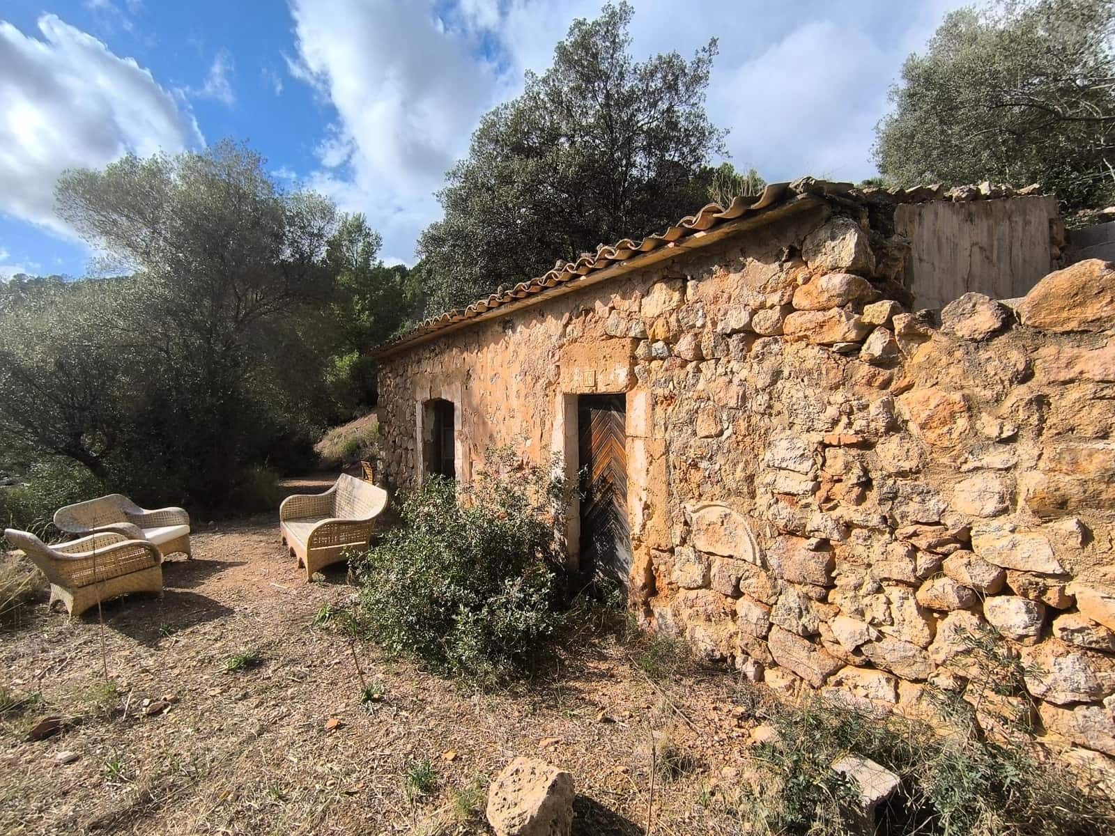 1 bedroom Finca/Country House for sale in Andratx - € 128,000 (Ref: 9417651)