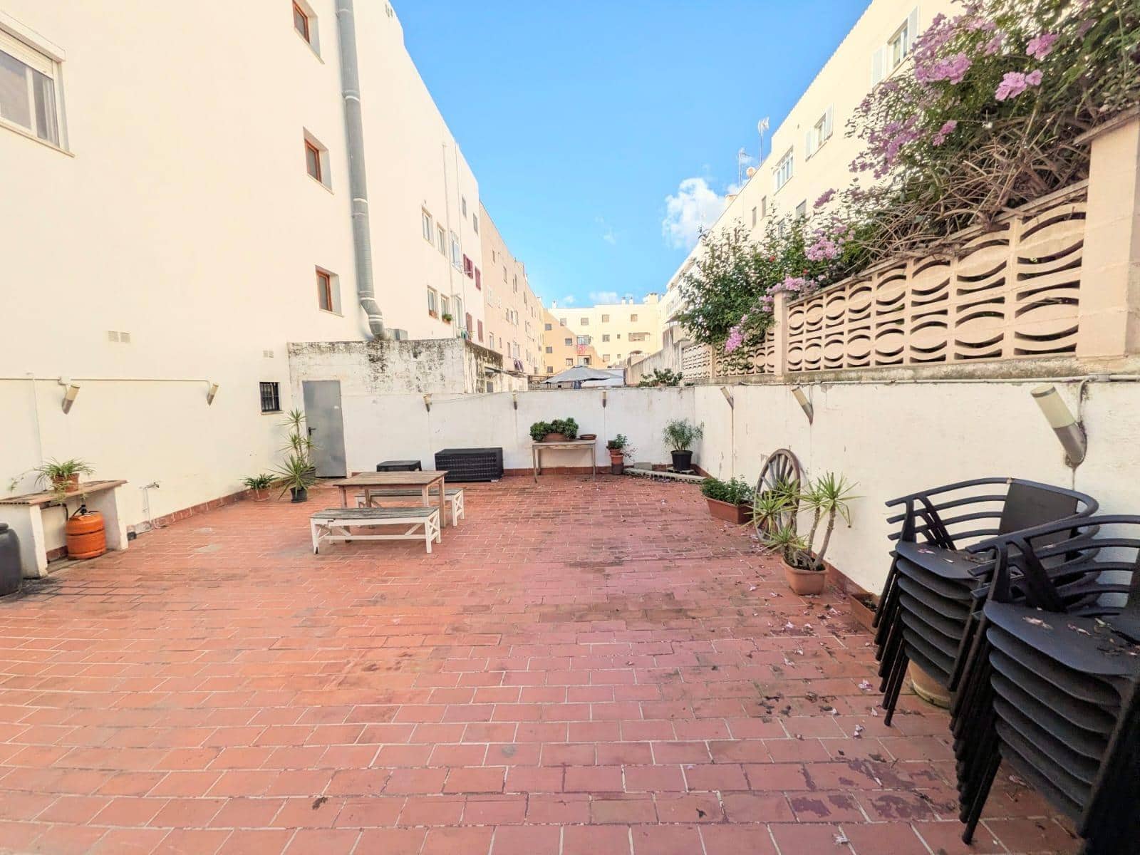 Kommersiell til leie i Coll d'en Rabassa - € 1 250 (Ref: 9419869)