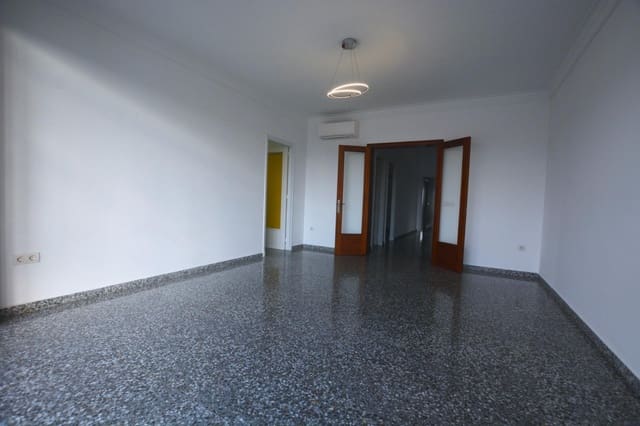 4 Zimmer Wohnung zu verkaufen in El Migjorn Gran / Es Migjorn Gran - 295.000 € (Ref: 9451107)