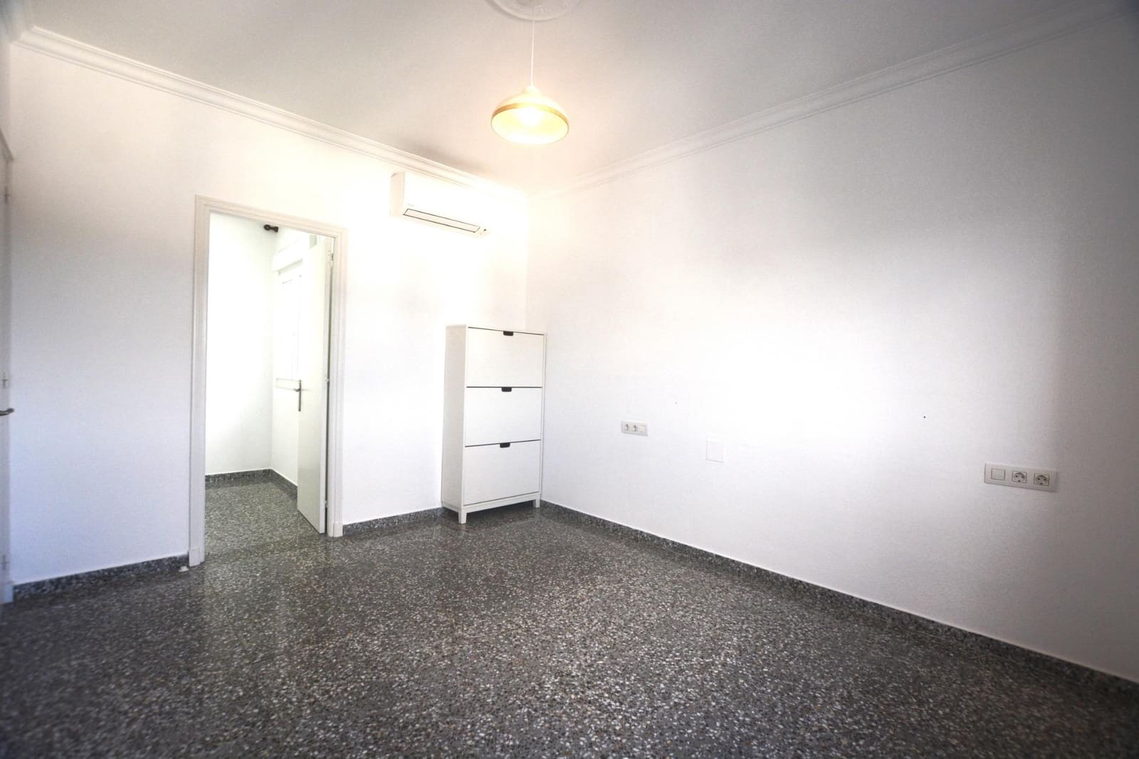 4 bedroom Flat for sale in El Migjorn Gran / Es Migjorn Gran - € 295,000 (Ref: 9451107)