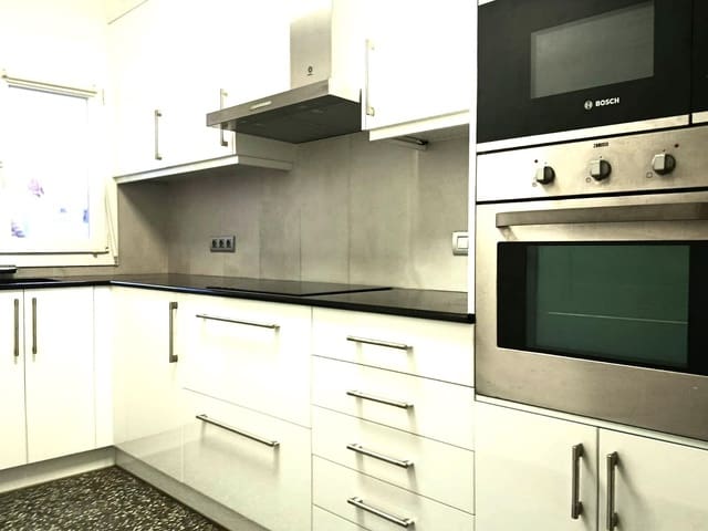 4 slaapkamer Flat te koop in El Migjorn Gran / Es Migjorn Gran - € 282.000 (Ref: 9451107)