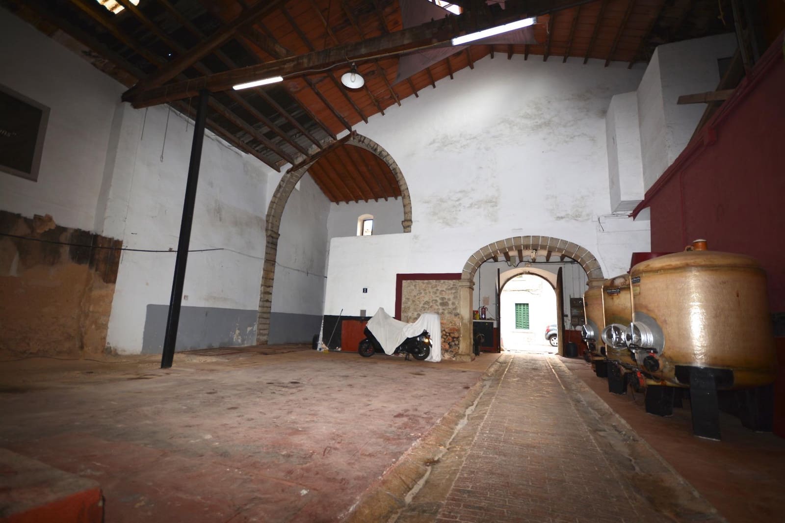 Azienda in vendita in Binissalem con garage - 2.500.000 € (Rif: 9462451)