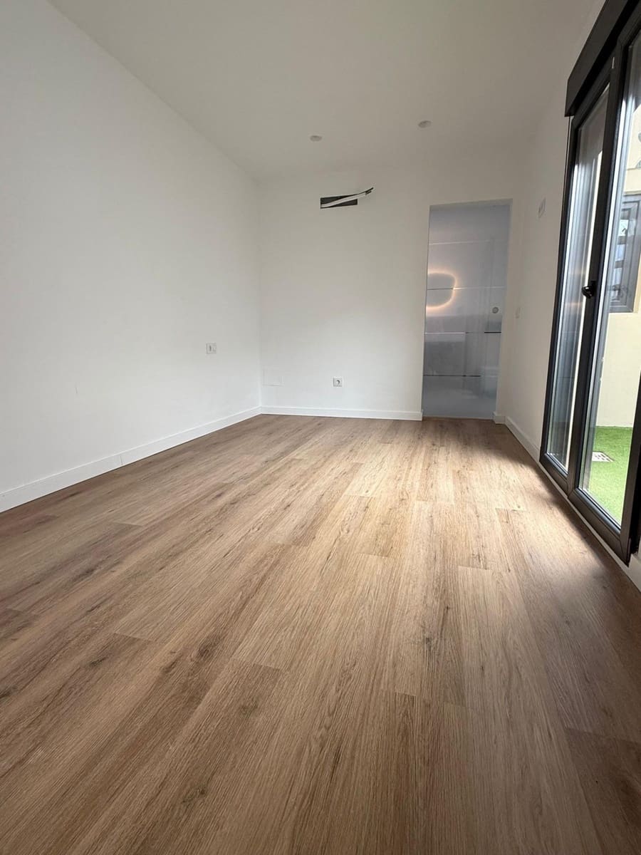 3 bedroom Apartment for sale in Palma de Mallorca - € 530,000 (Ref: 9468541)