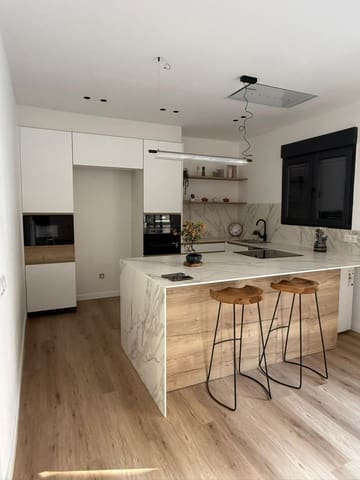 3 bedroom Apartment for sale in Arxiduc, Palma de Mallorca - € 530,000 (Ref: 9468541)