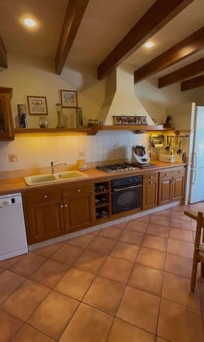 3 soverom Rekkehus til salgs i Alayor / Alaior med svømmebasseng garasje - € 1 275 000 (Ref: 9488382)