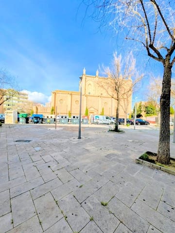 Commercieel te huur in La Indoteria (Urba), Palma de Mallorca - € 1.200 (Ref: 9524398)