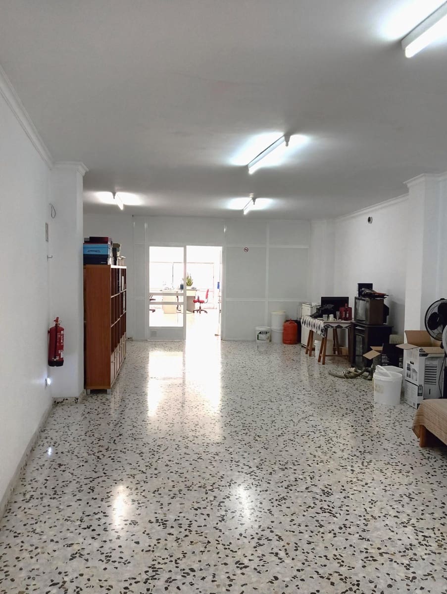Kommersiell att hyra i Manacor - 1 500 € (Ref: 9530656)