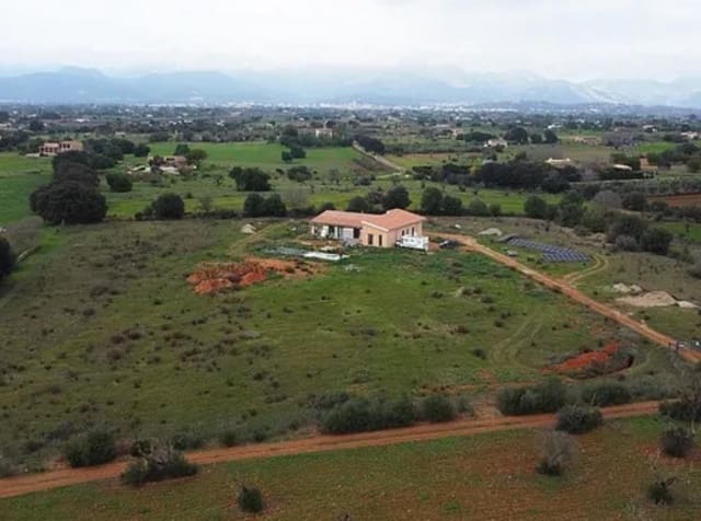 5 soveværelse Finca/Landehus til salg i Inca med swimmingpool garage - € 1.790.000 (Ref: 9533830)