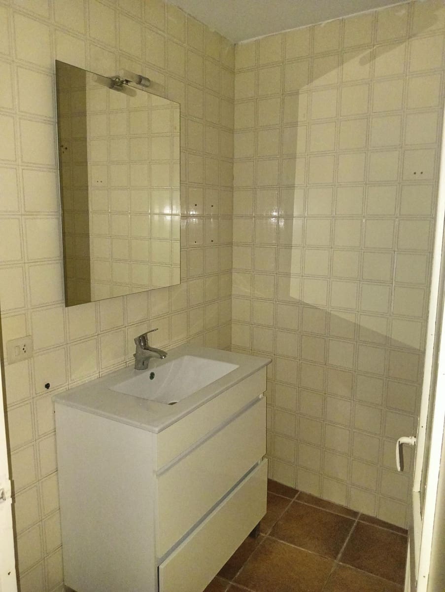 Business for rent in Manacor - € 750 (Ref: 9533832)