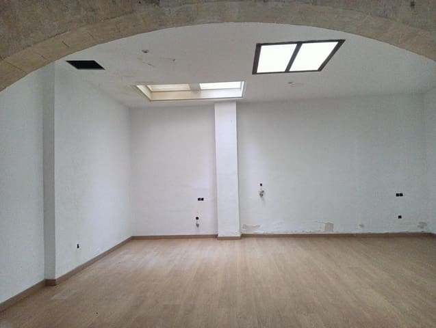 Entreprise à louer à Manacor - 750 € (Ref: 9533832)