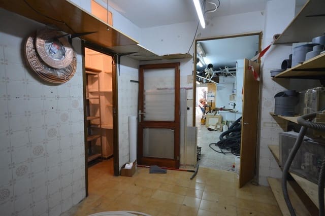 Commercieel te koop in Son Cotoner, Palma de Mallorca - € 160.000 (Ref: 9574709)