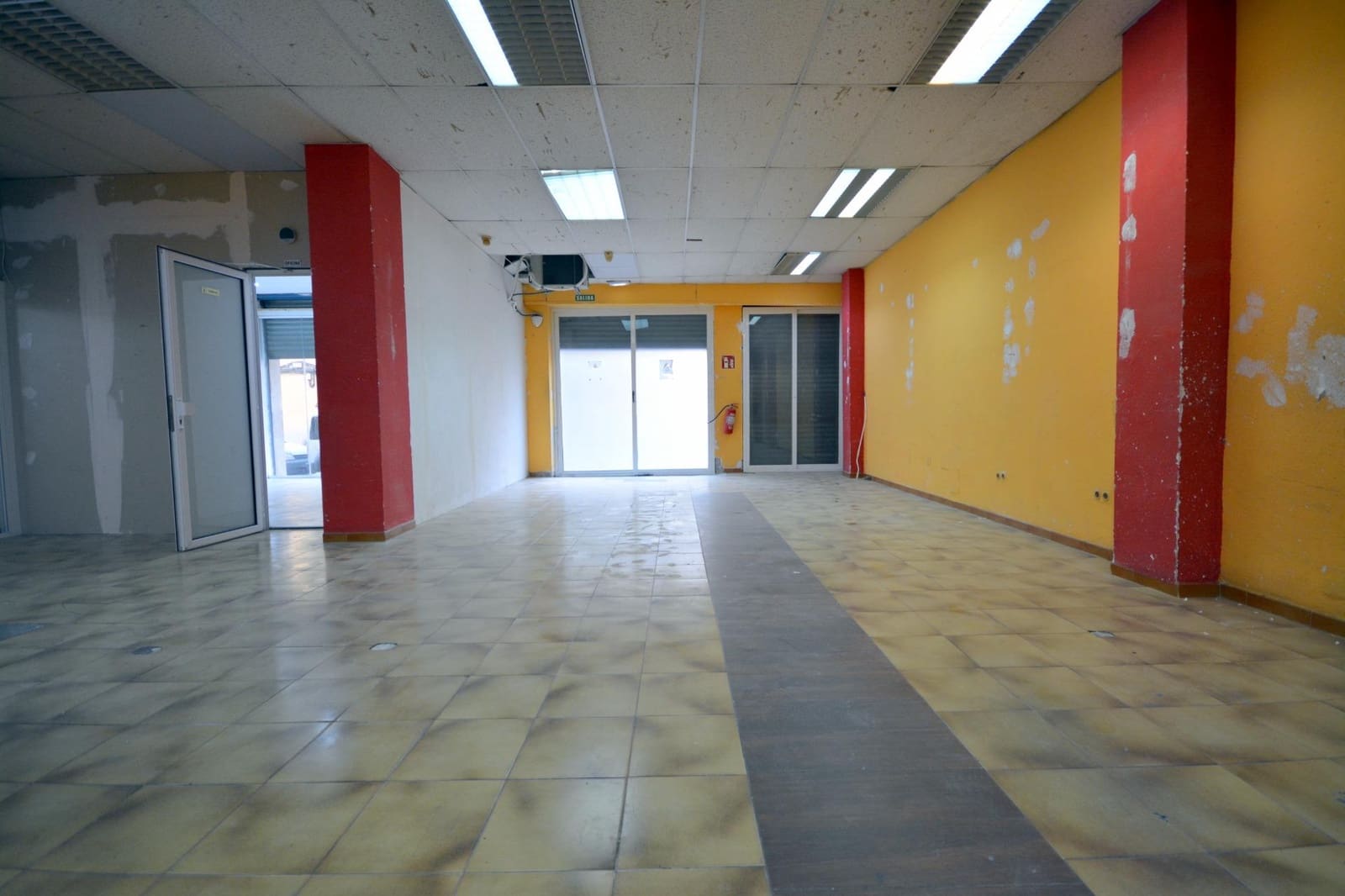 Commercial for rent in Palma de Mallorca - € 1,500 (Ref: 9608151)