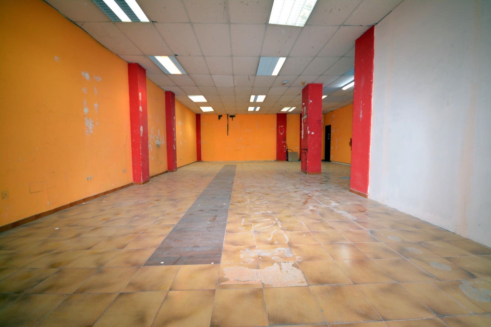 Commercial for rent in Palma de Mallorca - € 1,500 (Ref: 9608151)