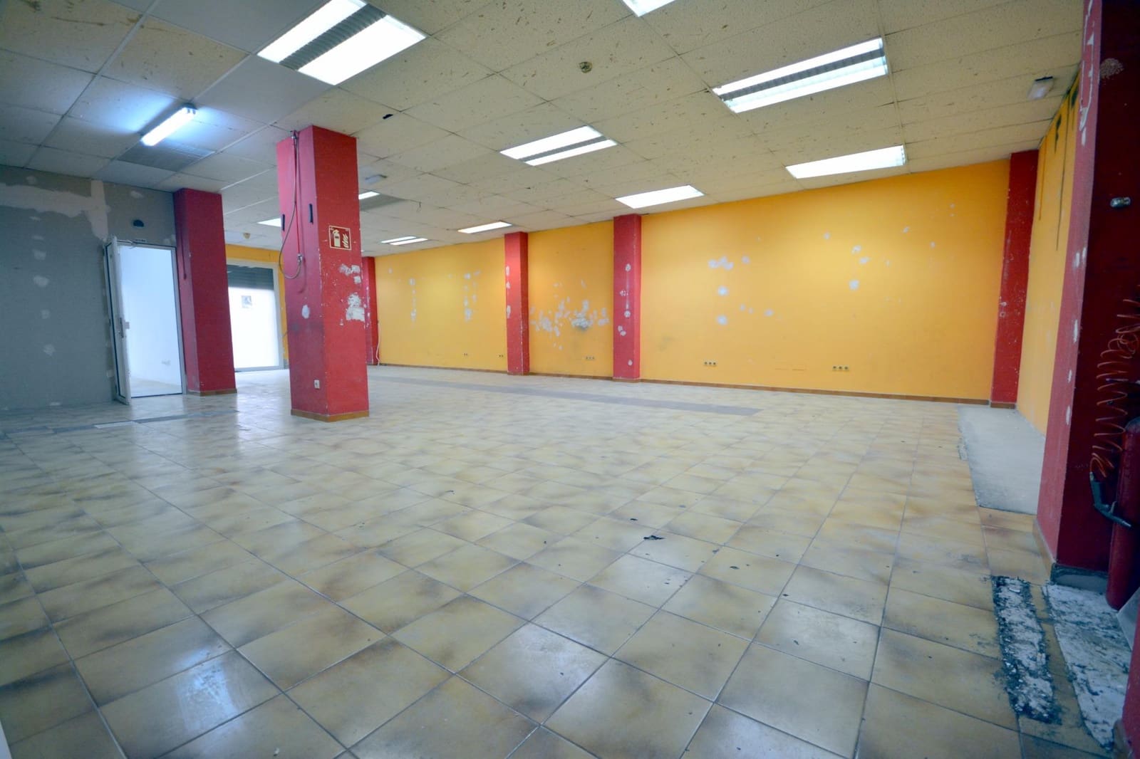 Commercial for rent in Palma de Mallorca - € 1,500 (Ref: 9608151)