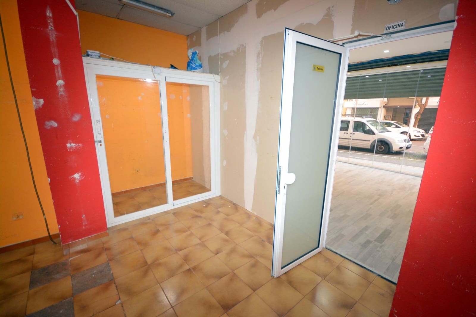 Commercial for rent in Palma de Mallorca - € 1,500 (Ref: 9608151)