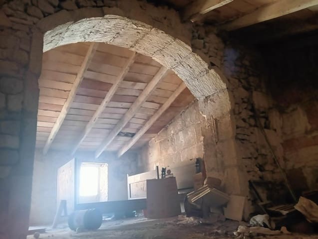 Huis te koop in Vilafranca de Bonany - € 190.000 (Ref: 9615615)