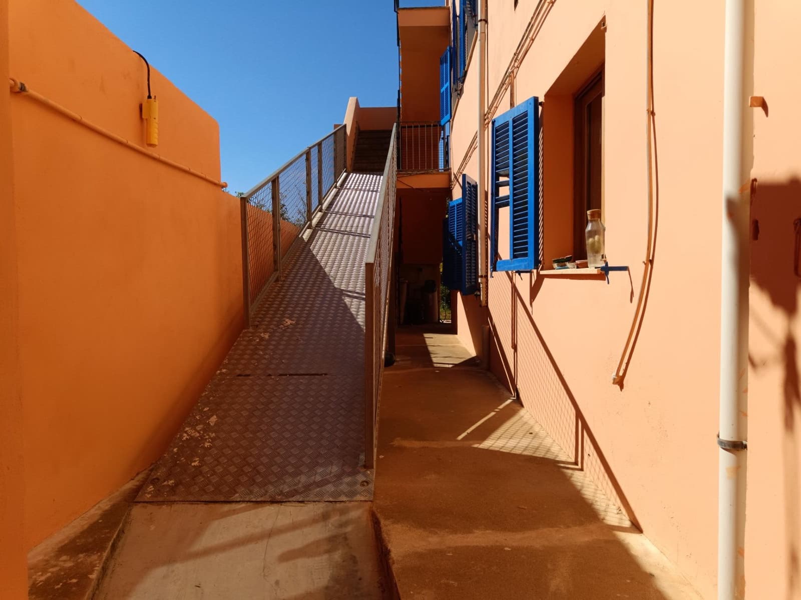 6 bedroom Villa for sale in Portocristo / Port de Manacor with garage - € 595,000 (Ref: 9637698)