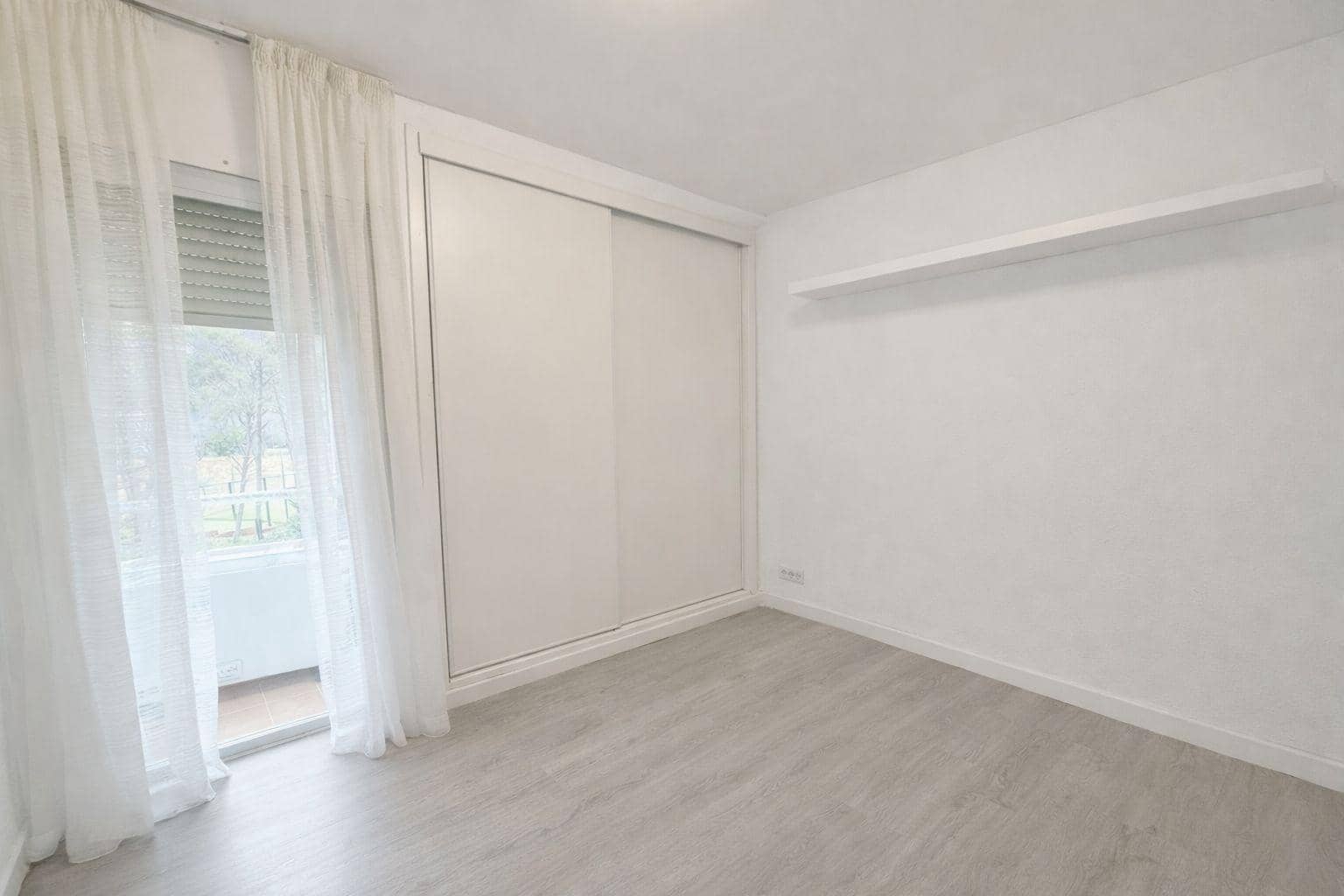 3 bedroom Apartment for sale in Sol de Mallorca with pool - € 430,000 (Ref: 9656185)