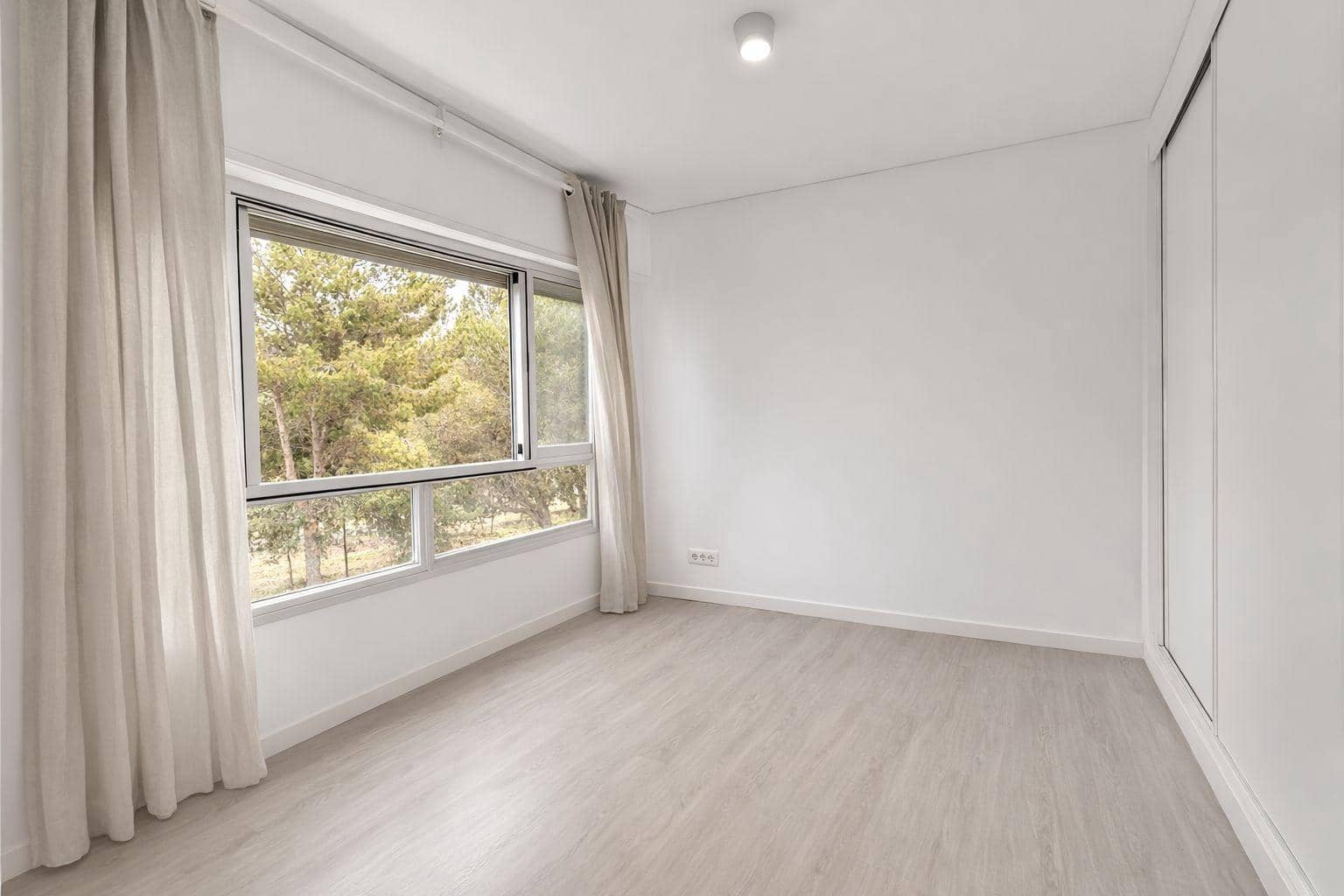 3 bedroom Apartment for sale in Sol de Mallorca with pool - € 430,000 (Ref: 9656185)