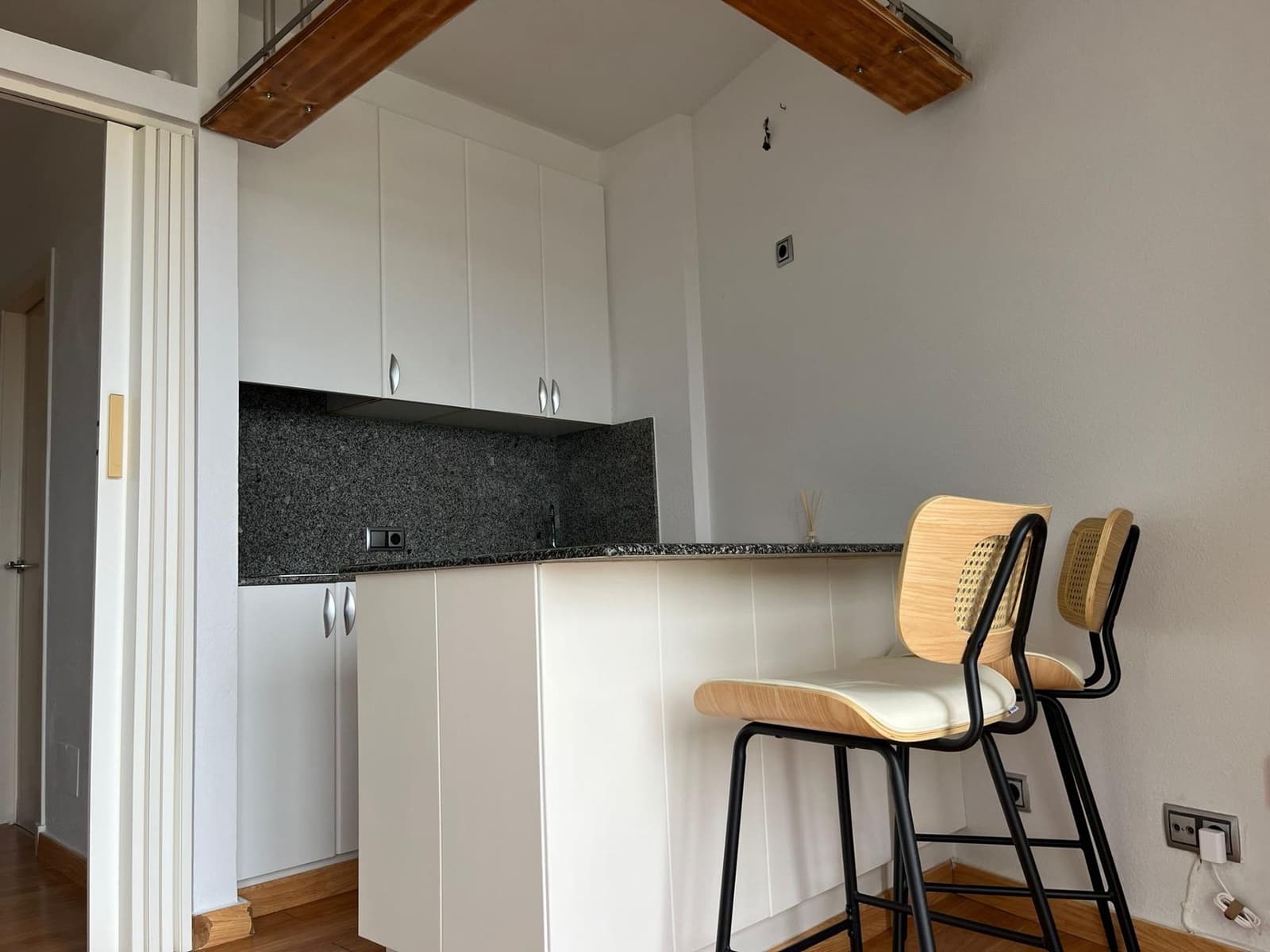 1 makuuhuone Huoneisto vuokrattavana paikassa Coves Noves - 900 € (Ref: 9656187)