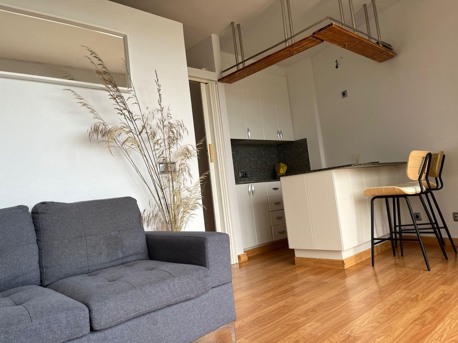 1 makuuhuone Huoneisto vuokrattavana paikassa Coves Noves - 900 € (Ref: 9656187)